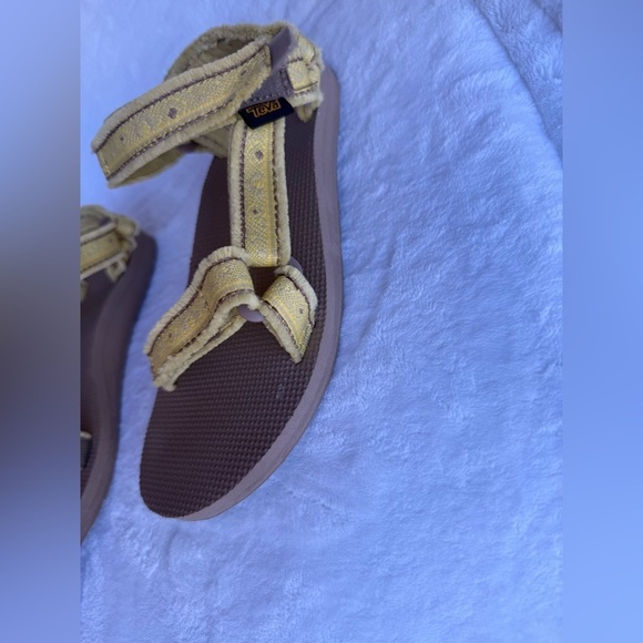 TEVA ORIGINAL UNIVERSAL MARESSA SANDALS WOMEN’s Size 7 Shoes light yellow - Picture 5 of 15